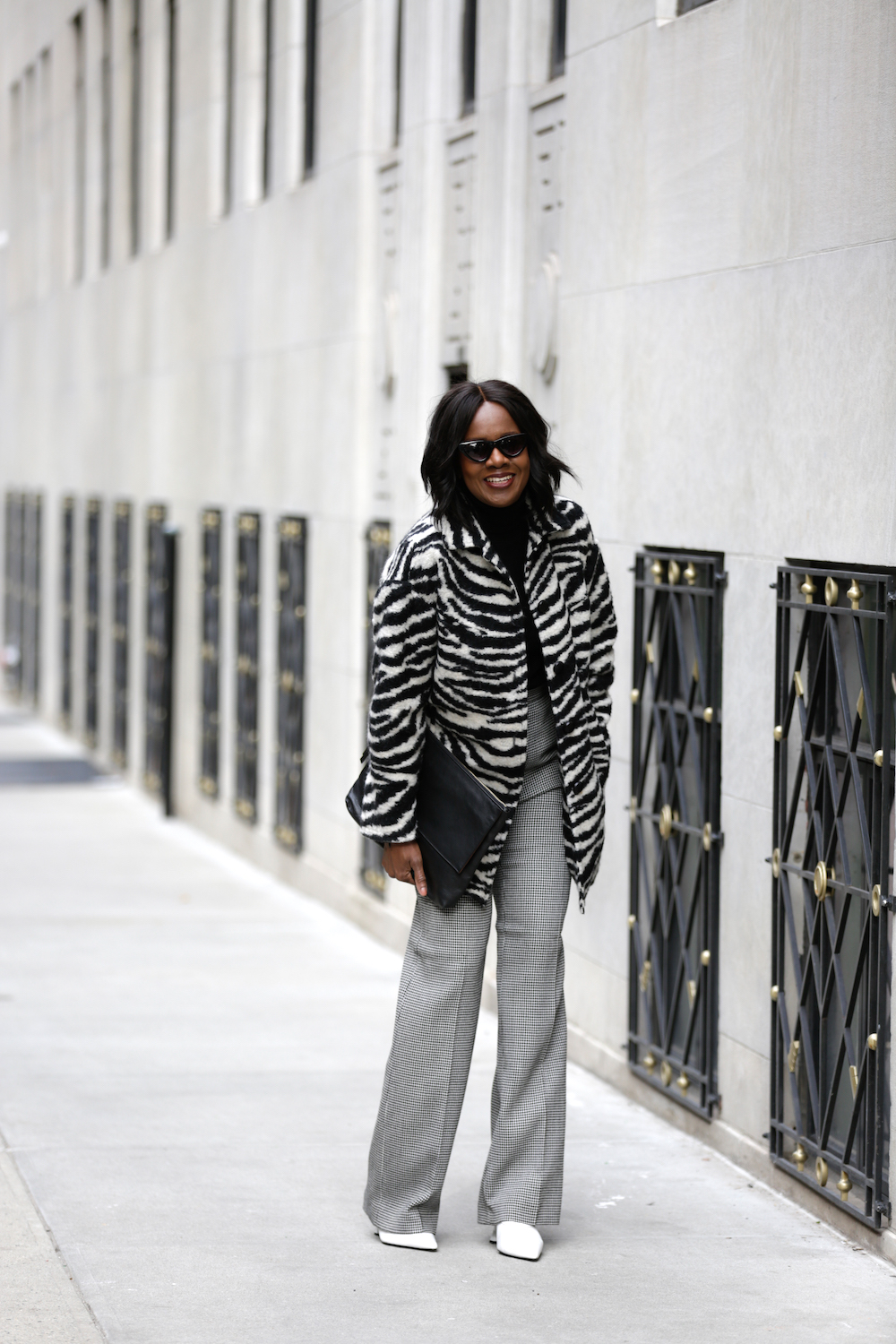 Chic outfits, Barn Jackets, Black and white Car Coats